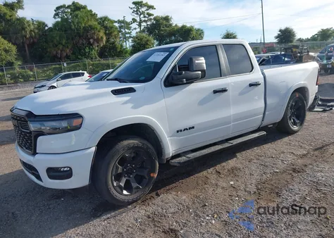 2025 Ram 1500 Big Horn Crew Cab 4X4 6'4 Box z USA, uszkodzony, nr VIN 1C6SRFBP0SN518764